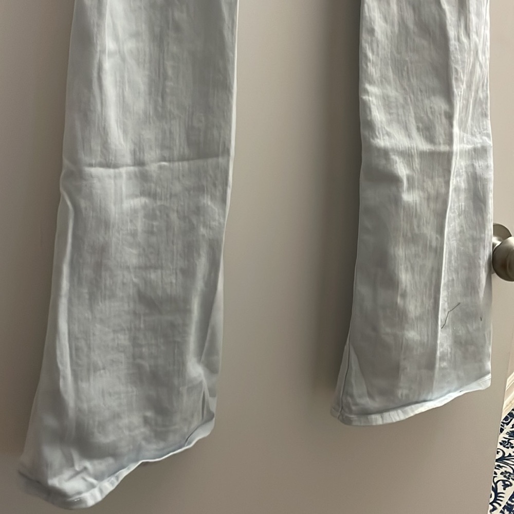 Rebecca Minkoff sunset flare midrise Jean in baby blue with distressed knee - Picture 10 of 11